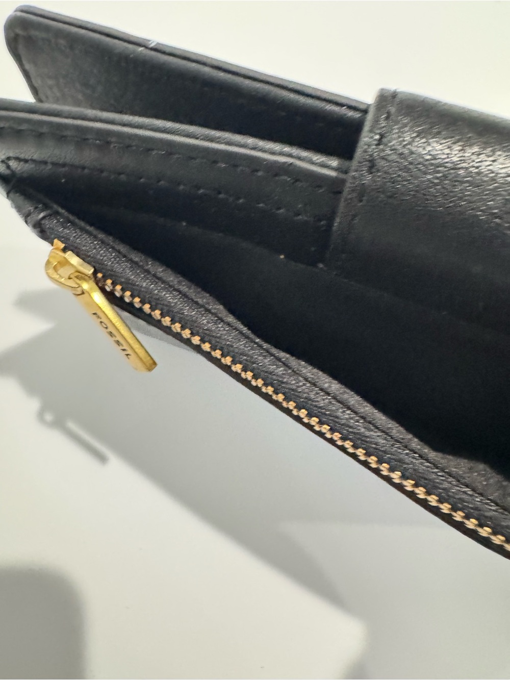 Fossil Black Leather RFID Women's Wallet - Picture 7 of 7